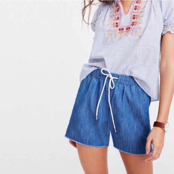 Madewell Pants - NWT- Madewell Chambray Shorts